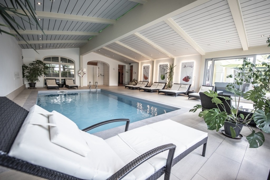 Faulenzerhotel Pool